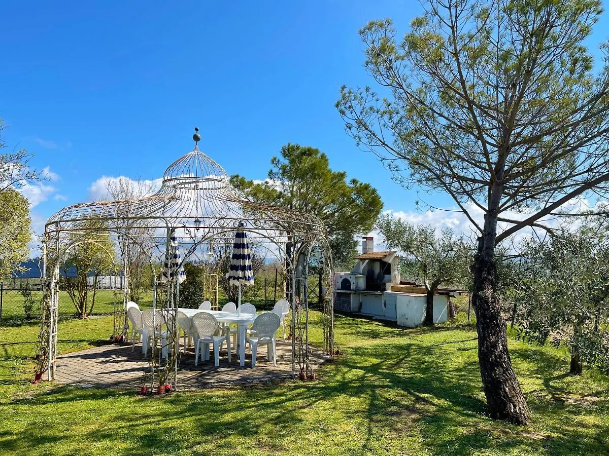 Sweet Home con Piscina e Giardino a Siena
