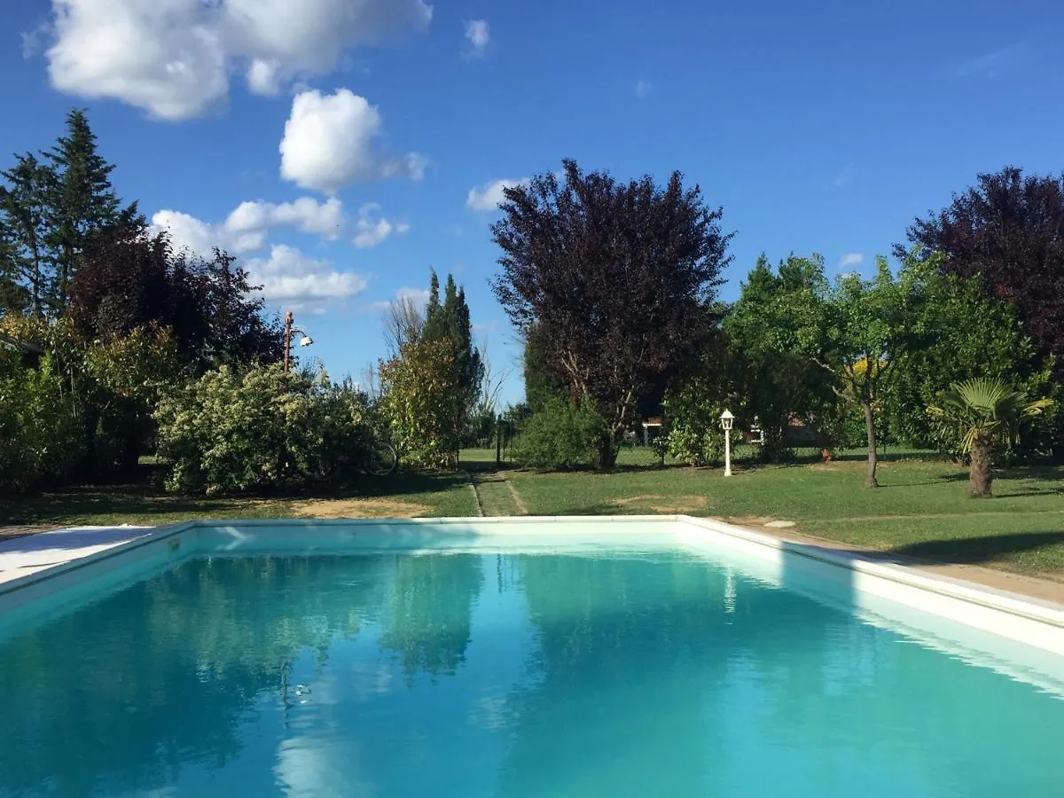 Appartamento Con Piscina E Giardino A Siena Italy