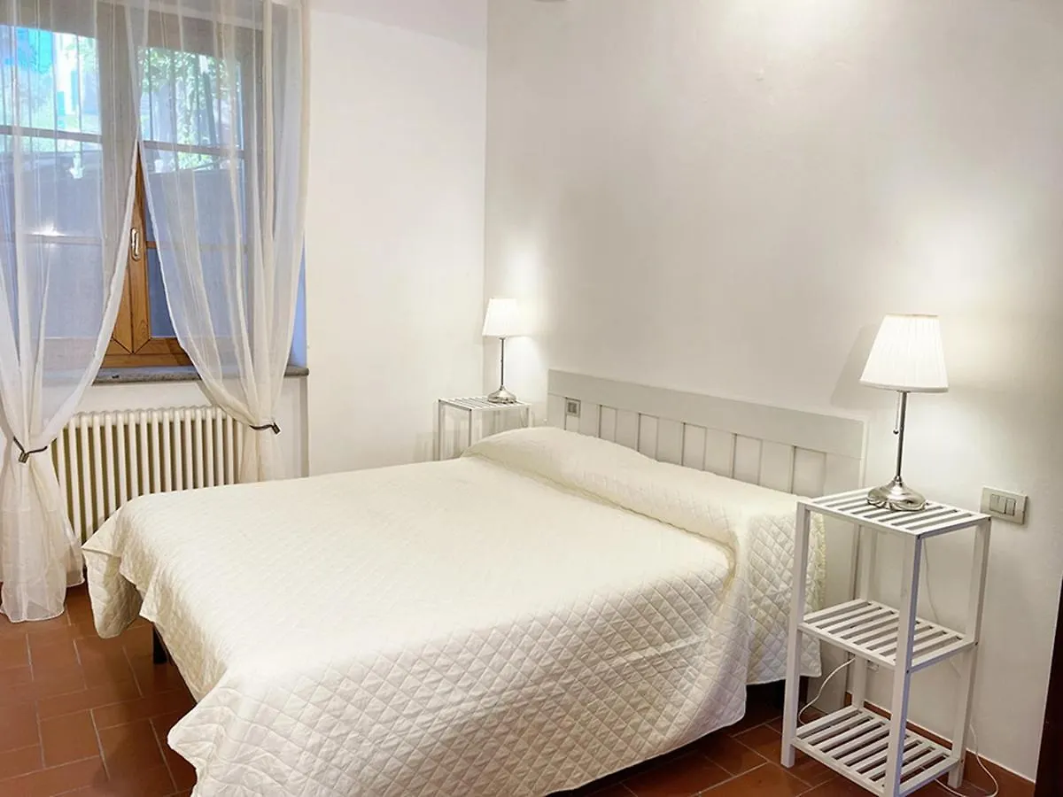 Appartamento Con Piscina E Giardino A Siena 0*,  Italy